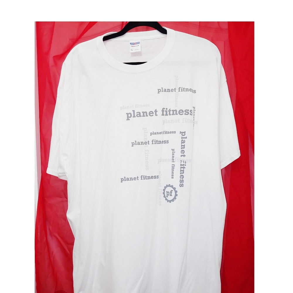 T25204.  Planet Fitness Jerzees Tee